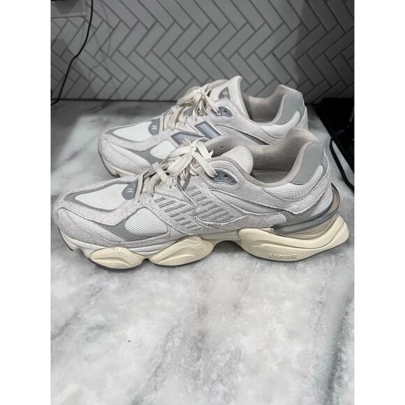 New Balance 9060 U9060ECA Men’s 11 White Grey Suede Mesh Lifestyle Sneakers Shoe main image 5